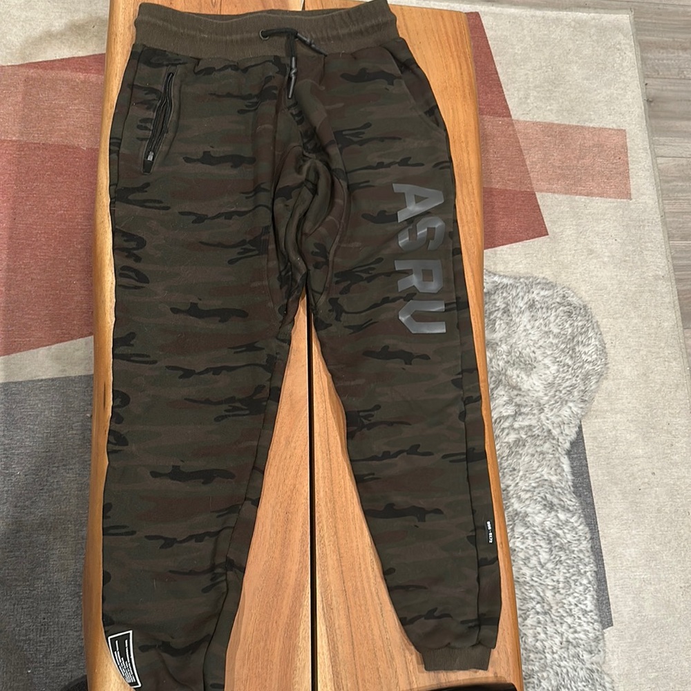 ASRV camo jogger. Size large